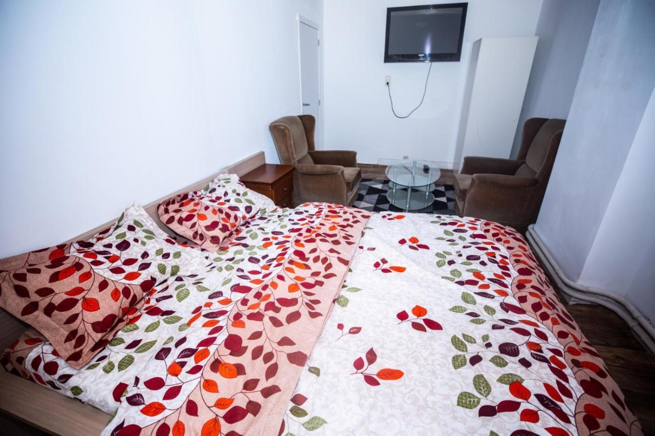 Belle chambre sur liège Extérieur photo